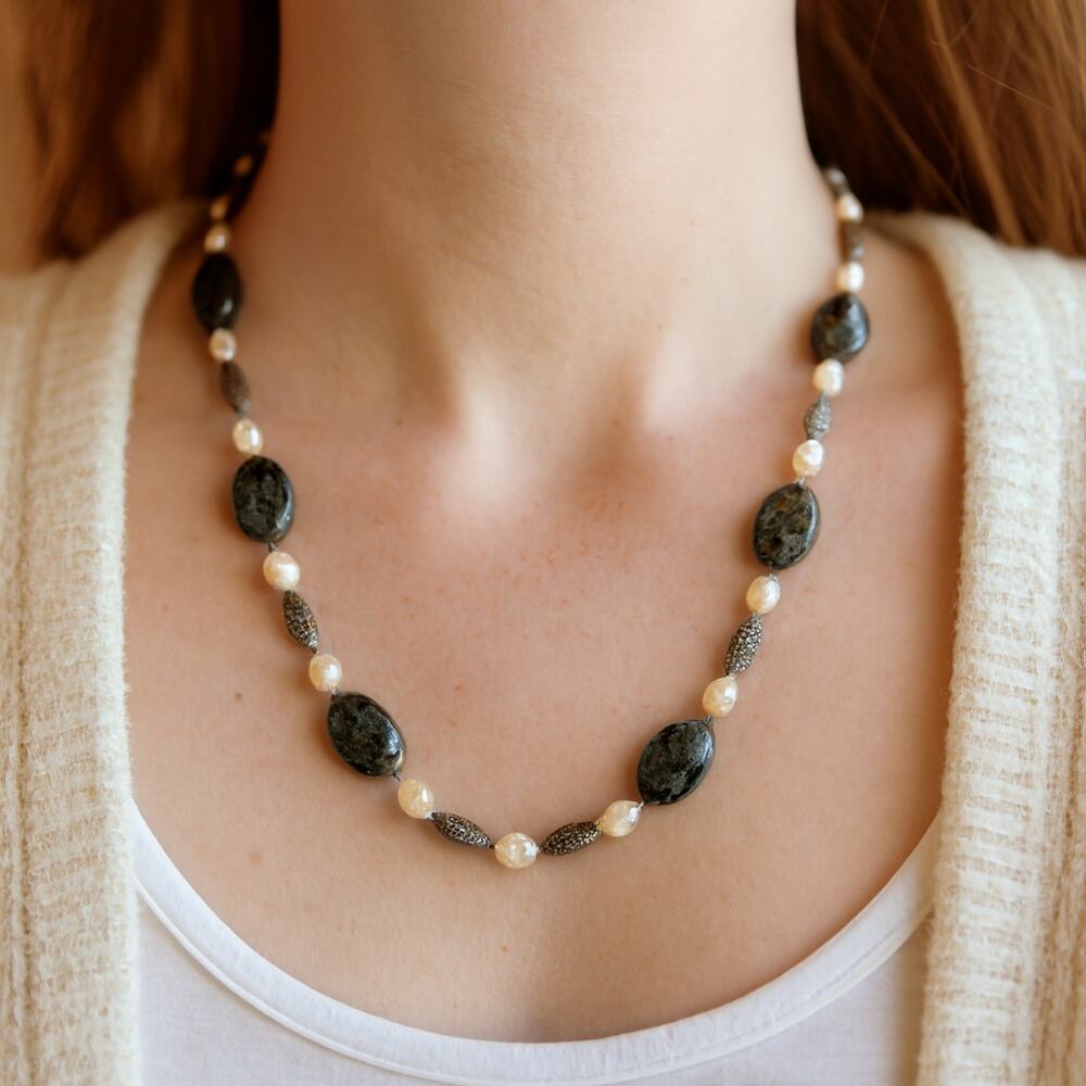 Quartz and Pearl Necklace 100 g 20"
